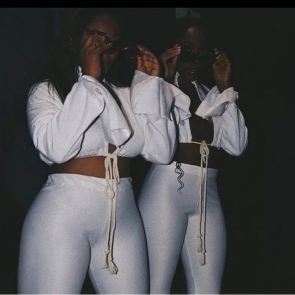 WHITE top - Picture 4 of 5